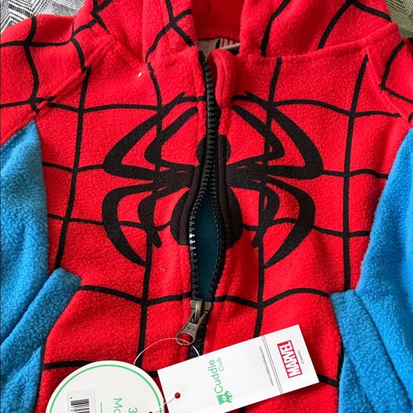 Marvel Superhero Costume Hoodie - Red and Blue - Picture 5 of 6